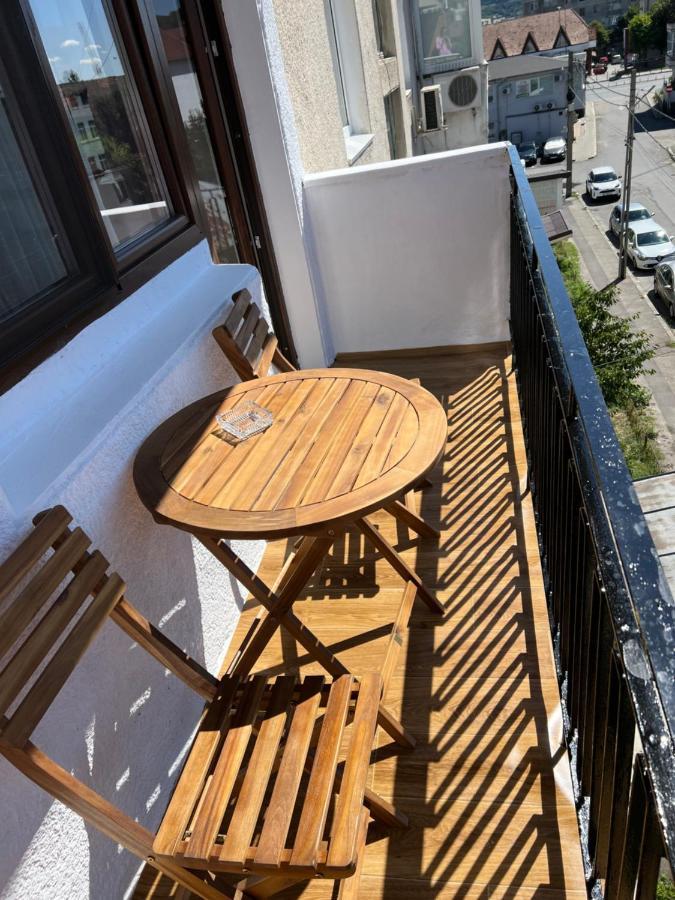 Râmnicu VâlceaApartament Centruアパートメント エクステリア 写真
